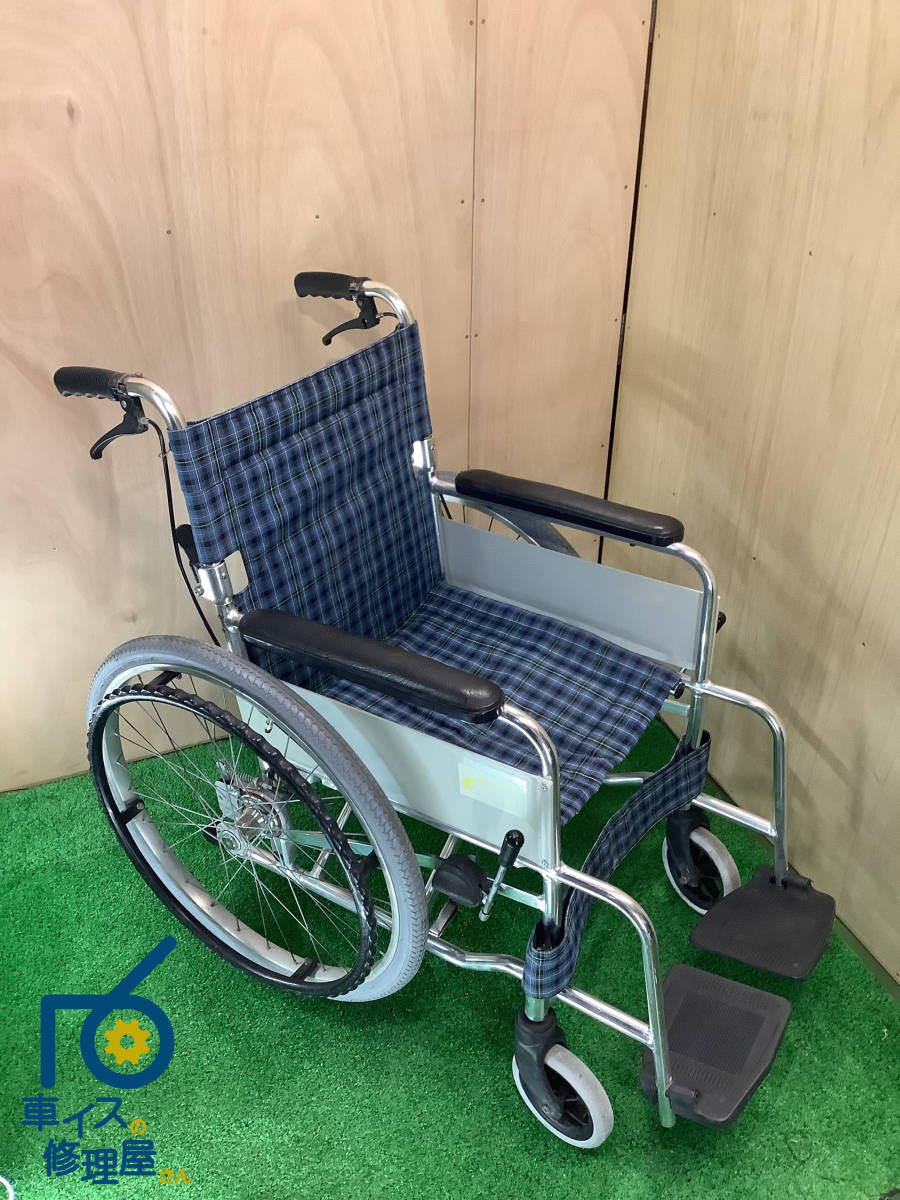 中古品 車椅子№4 自走式 折り畳み式 低床→前座高40㎝ 車イス安全整備士による点検・整備済 動作確認済 ネイビー チェック柄