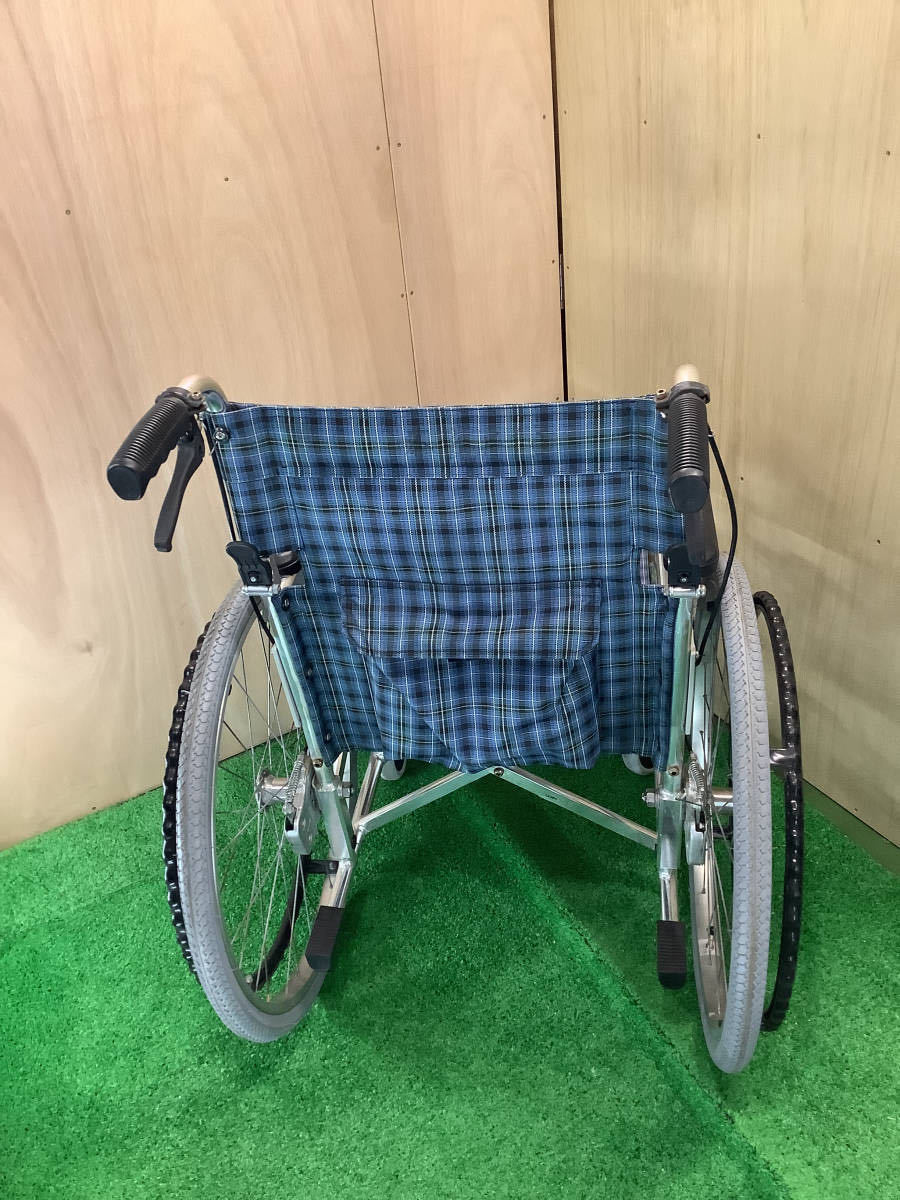 中古品 車椅子№4 自走式 折り畳み式 低床→前座高40㎝ 車イス安全整備士による点検・整備済 動作確認済 ネイビー チェック柄