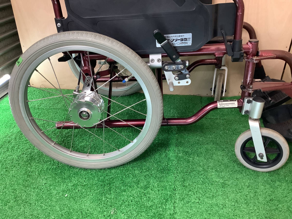 中古品 車椅子№13 自走式 折り畳み式 スイングアウト アーム跳ね上げ ベルト付 車イス安全整備士による点検・整備済 動作確認済